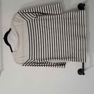 Merona shirt. Medium. 3/4 sleeves. White with black stripes, boat neck